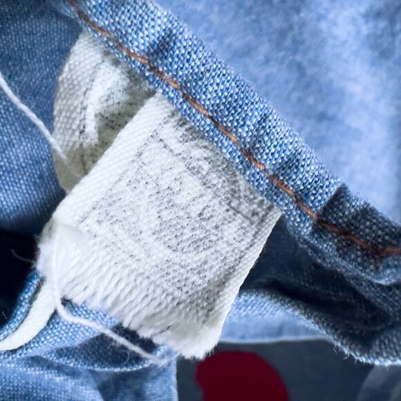 Vintage OshKosh B'Gosh Chambray Denim Button Shirt Embroidered Kids 5 Retro - Picture 6 of 7